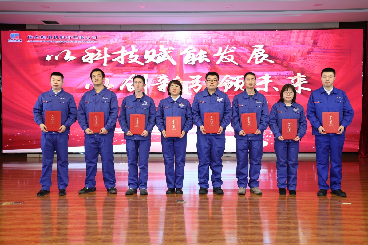 A173CF85102C300946EF74BC8D3_8F1173C5_14E568.png?e= A173CF85102C300946EF74BC8D3_8F1173C5_14E568.png?e=